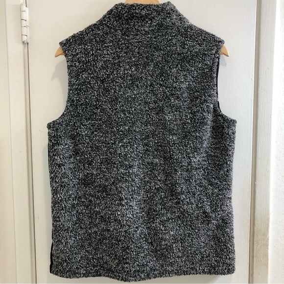 JASON MAXWELL Faux Fur Zippered Vest. Size Medium Gray/Black. - Picture 9 of 13